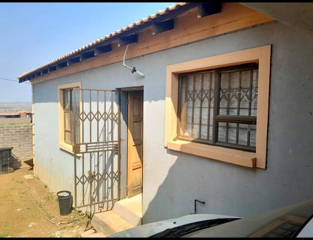 3 BEDROOM HOUSE FOR SALE IN MOHLAKENG